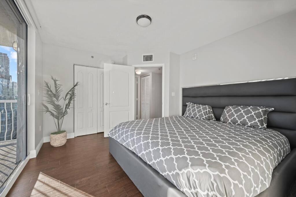 Ferienwohnung Ocean View 35Th Floor, In The Heart Of Miami Exterior foto