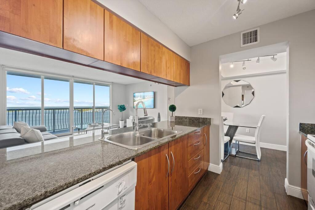 Ferienwohnung Ocean View 35Th Floor, In The Heart Of Miami Exterior foto